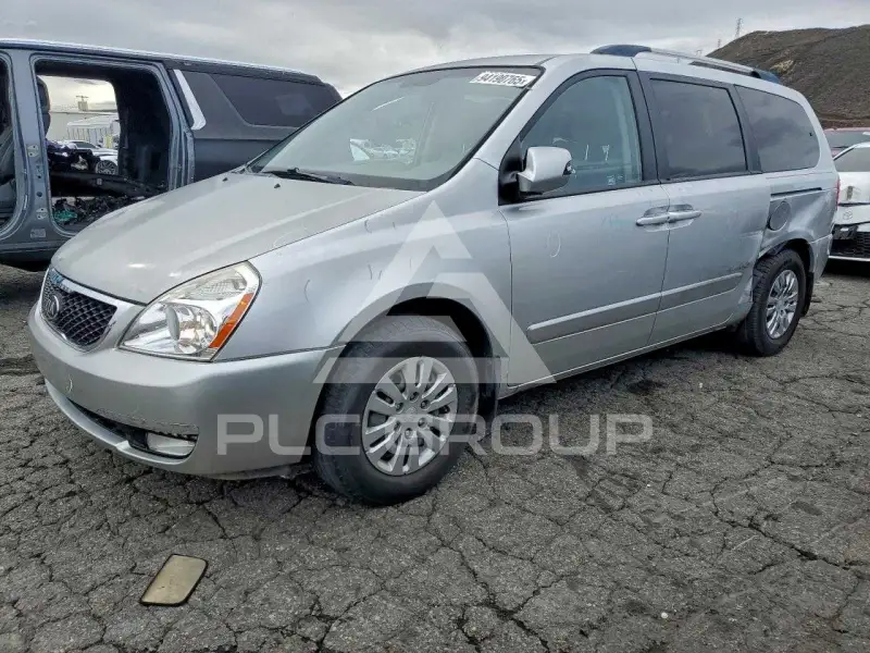 2014 KIA Sedona фото