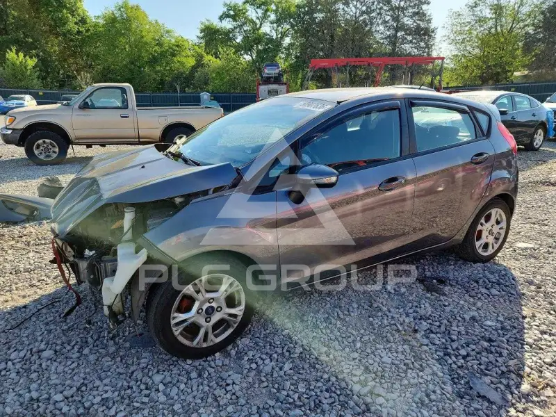2014 Ford FIESTA photo