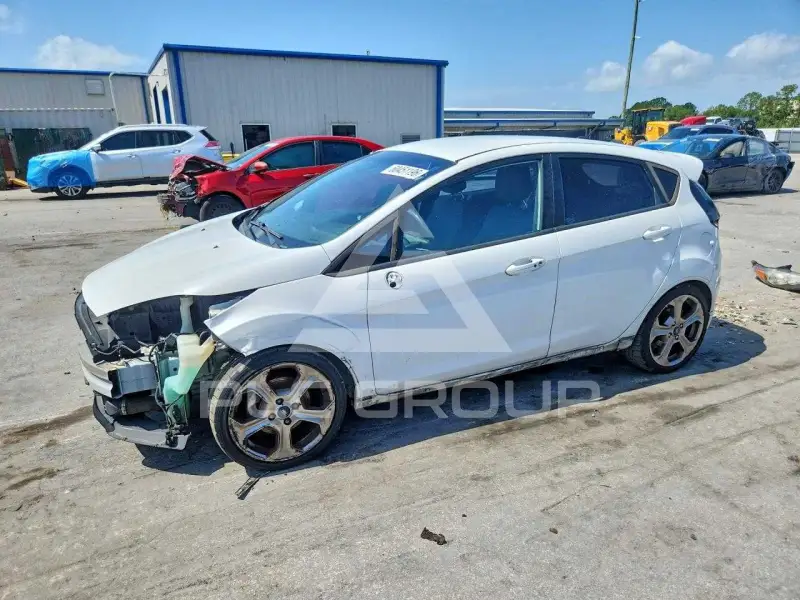 2014 Ford FIESTA фото