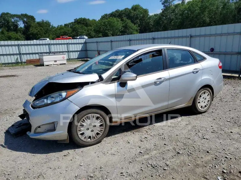 2014 Ford FIESTA photo