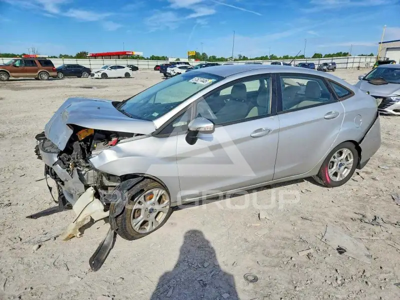 2014 Ford FIESTA фото