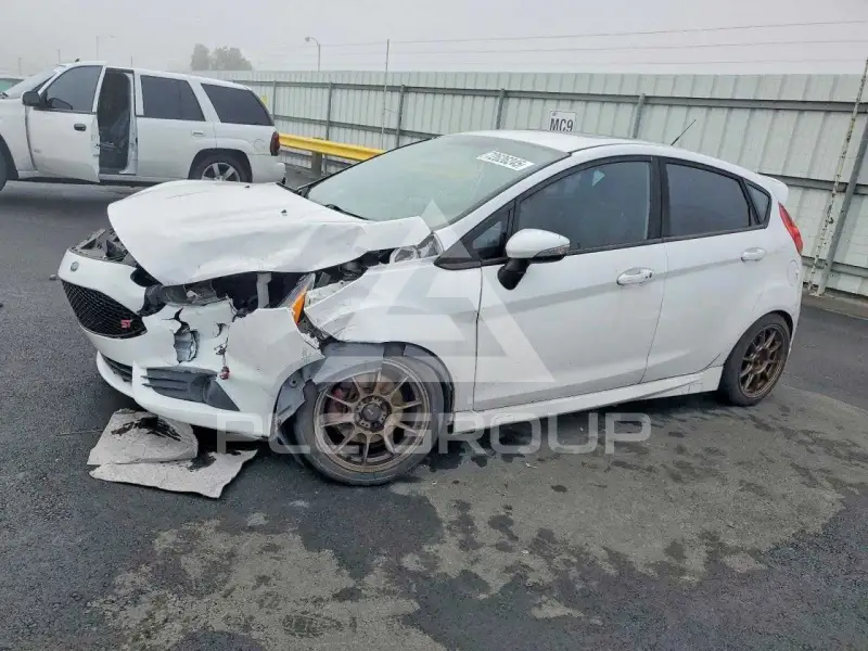 2014 Ford FIESTA photo