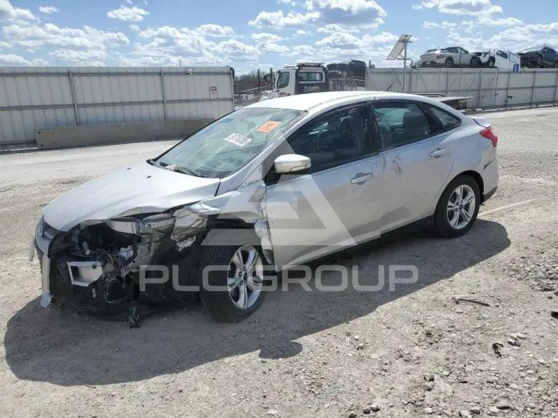 2014 Ford FOCUS фото