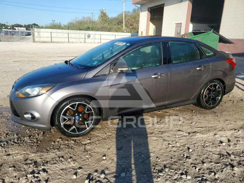 2014 Ford FOCUS фото