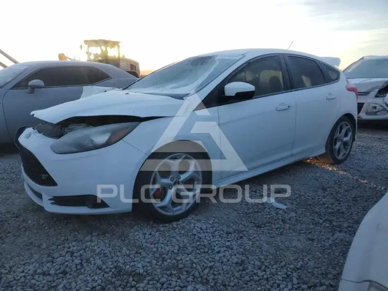 2014 Ford FOCUS photo
