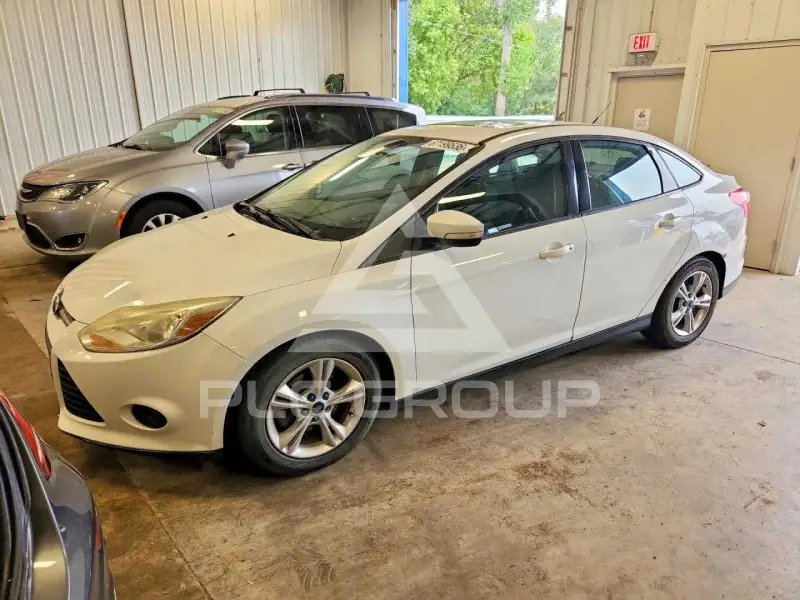 2014 Ford FOCUS фото
