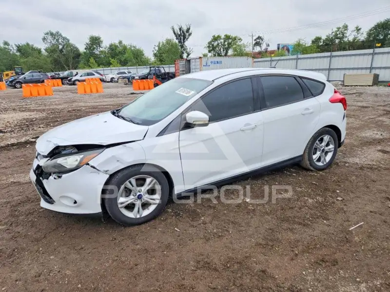 2014 Ford FOCUS фото