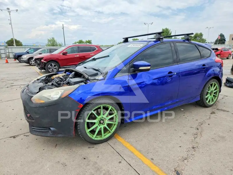 2014 Ford FOCUS фото