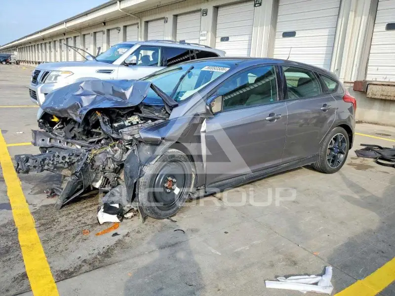 2014 Ford FOCUS фото
