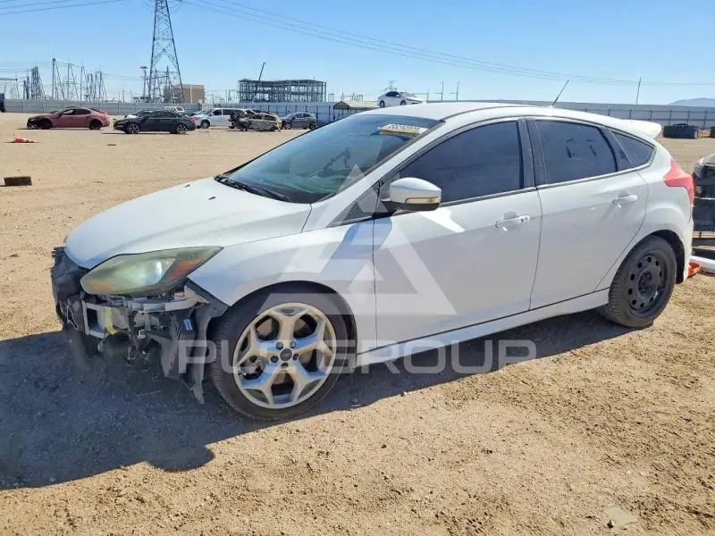 2014 Ford FOCUS фото
