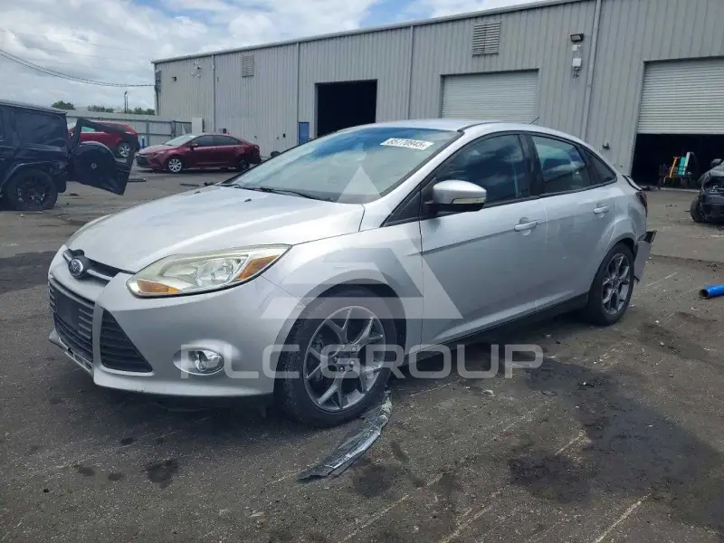 2014 Ford FOCUS фото