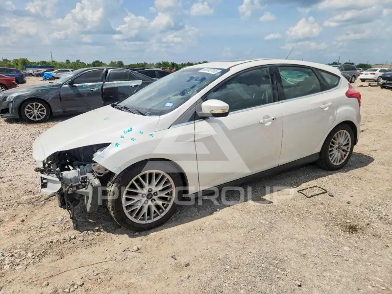2014 Ford FOCUS photo