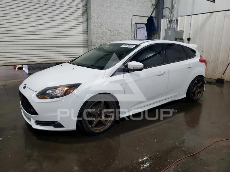 2014 Ford FOCUS фото
