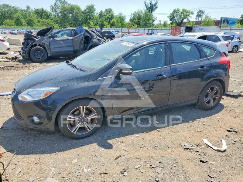 2014 Ford FOCUS фото