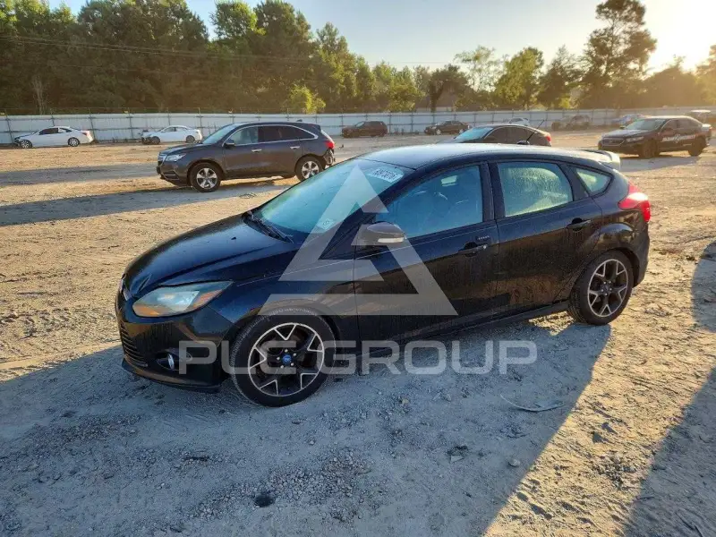 2014 Ford FOCUS photo