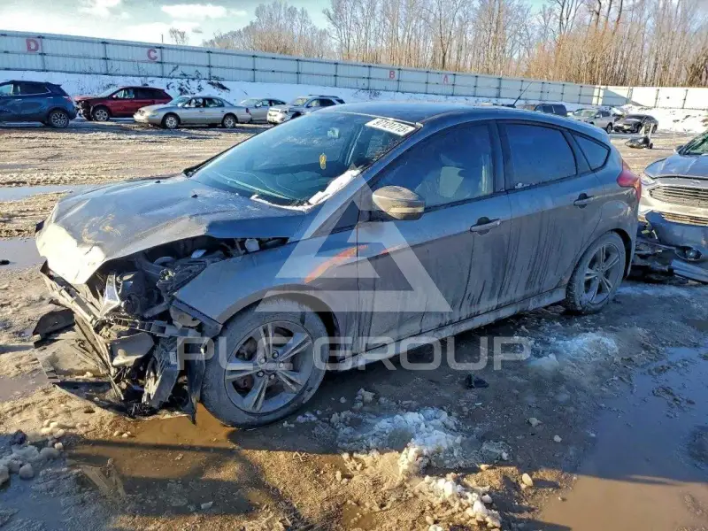 2014 Ford FOCUS photo