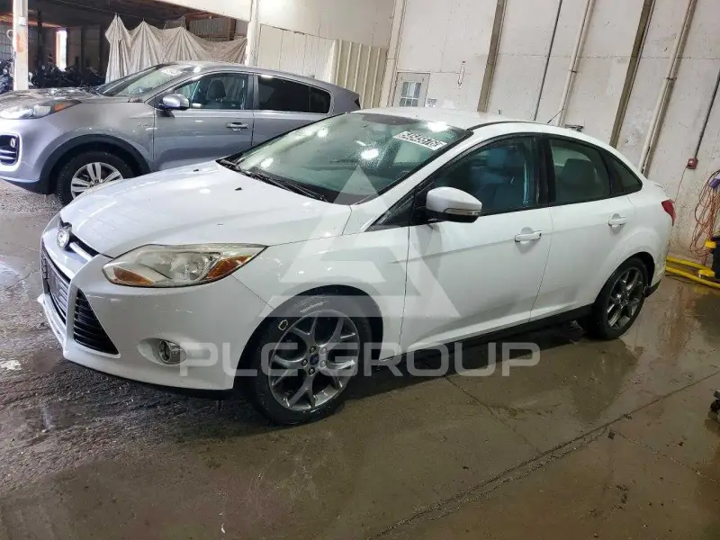 2014 Ford FOCUS фото