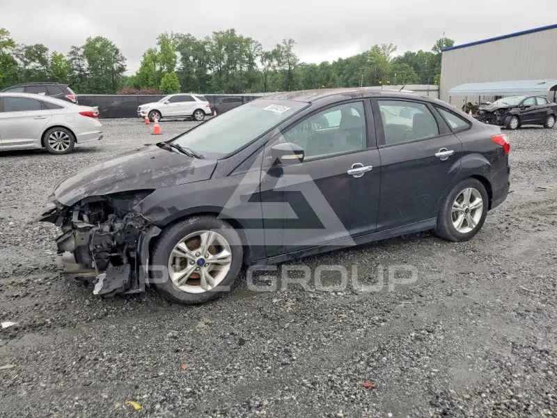 2014 Ford FOCUS фото