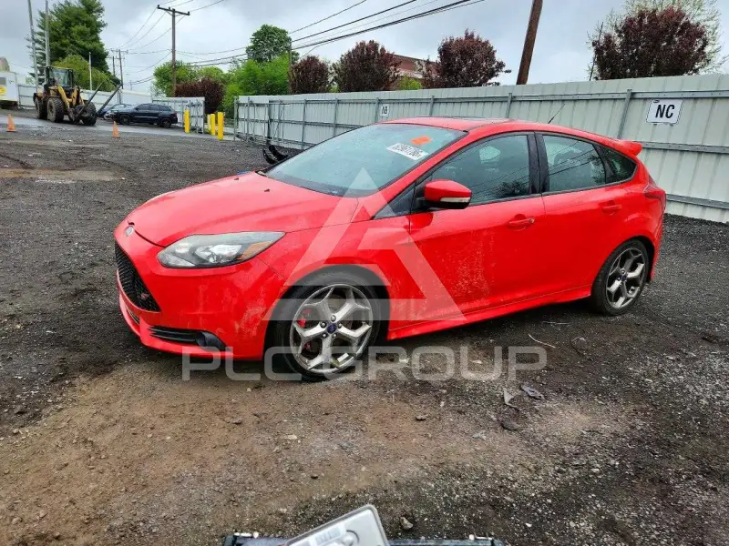 2014 Ford FOCUS фото
