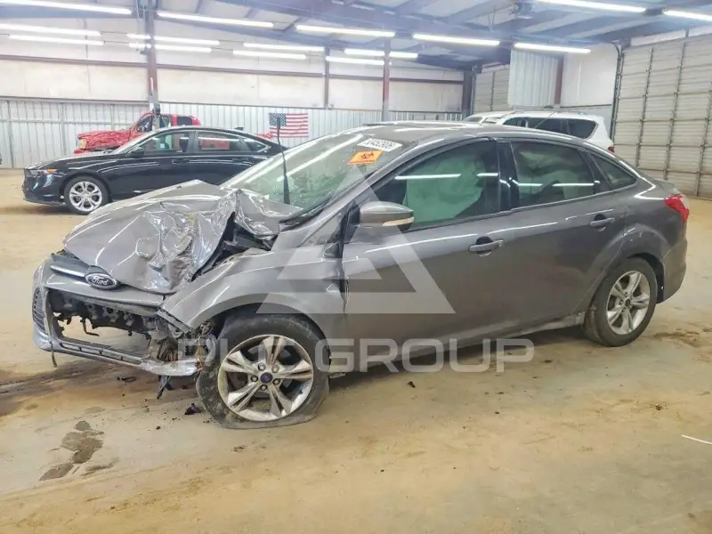 2014 Ford FOCUS фото