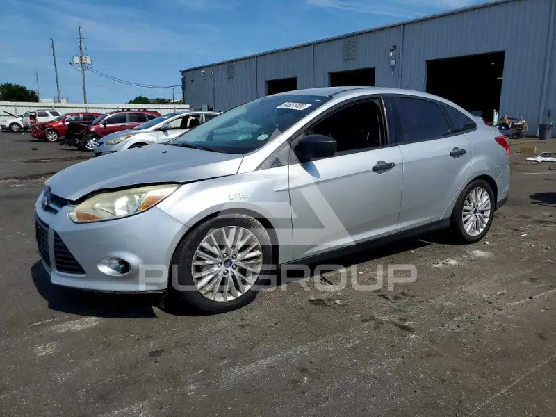 2014 Ford FOCUS фото