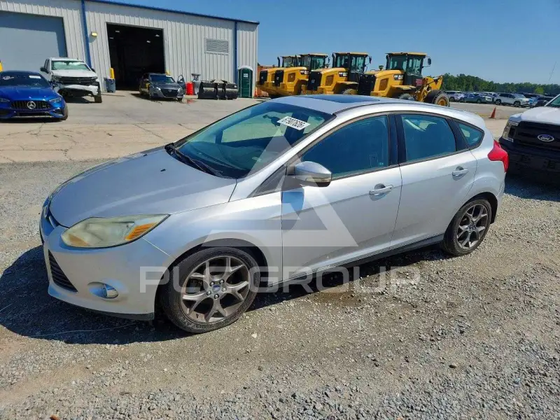 2014 Ford FOCUS фото