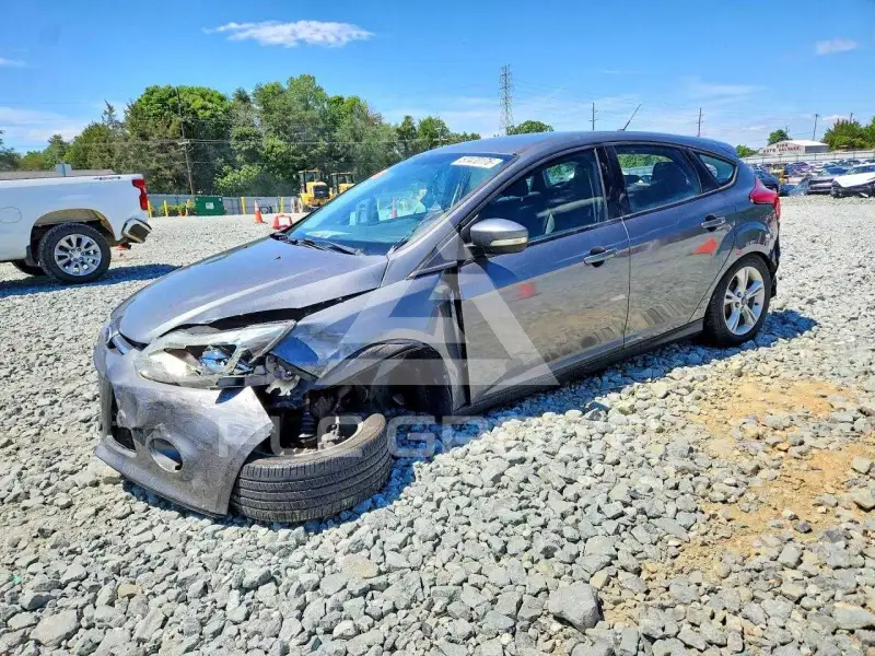 2014 Ford FOCUS photo