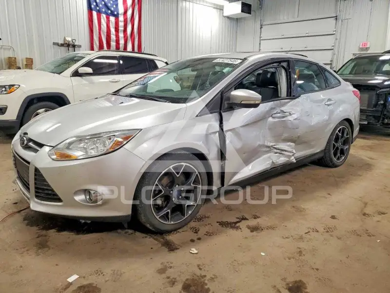 2014 Ford FOCUS photo