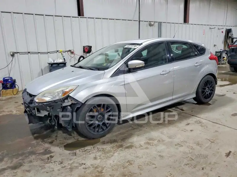 2014 Ford FOCUS фото