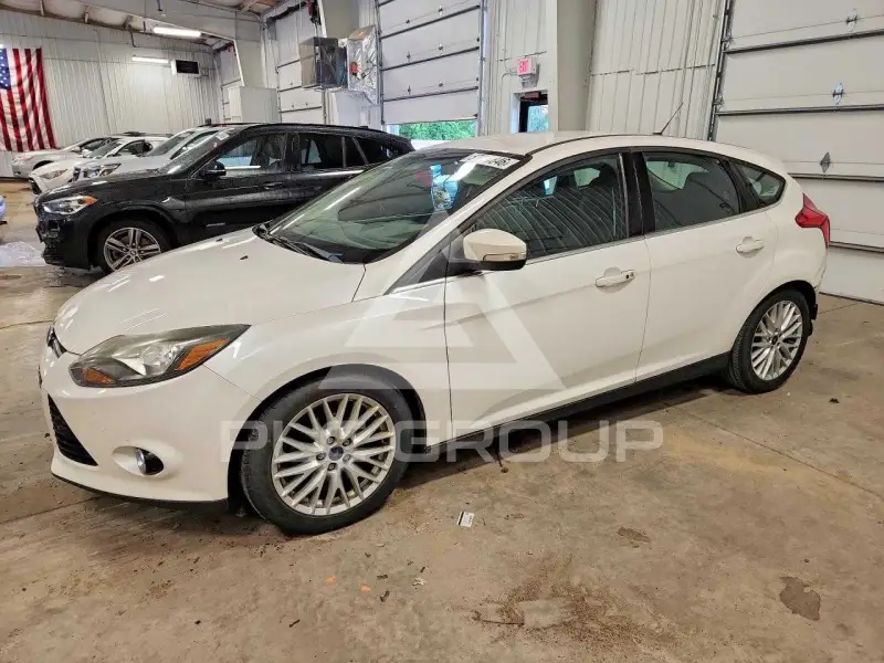 2014 Ford FOCUS photo