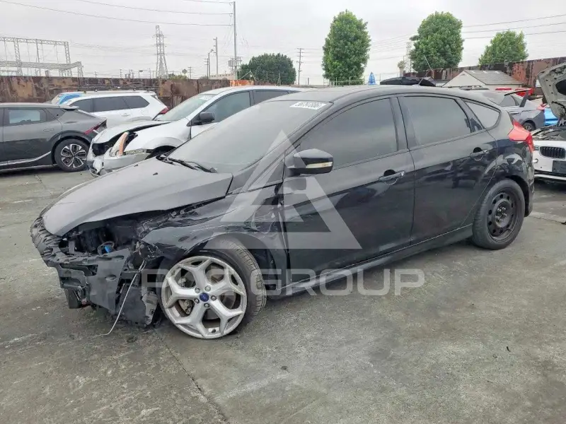 2014 Ford FOCUS фото