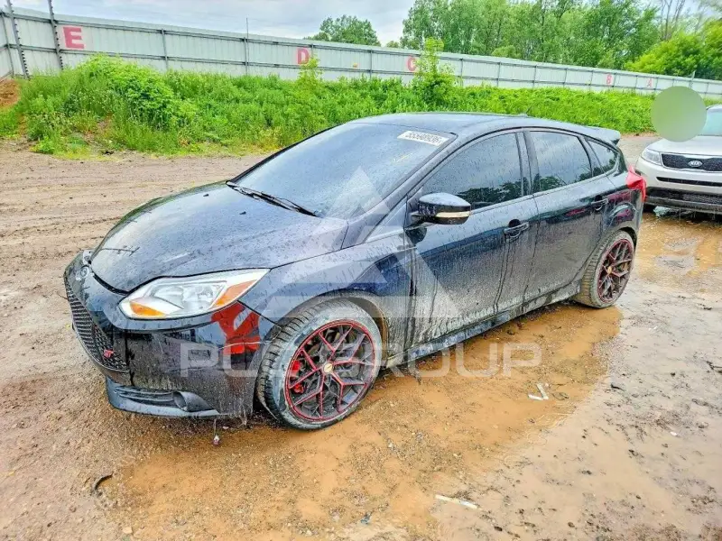 2014 Ford FOCUS photo