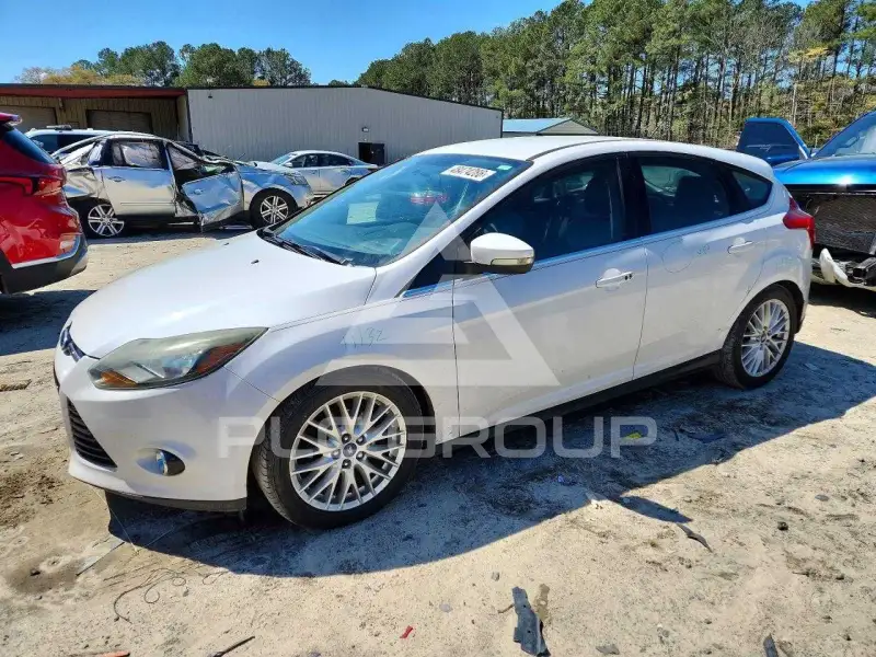 2014 Ford FOCUS photo