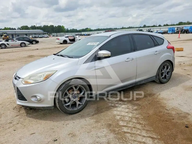 2014 Ford FOCUS фото