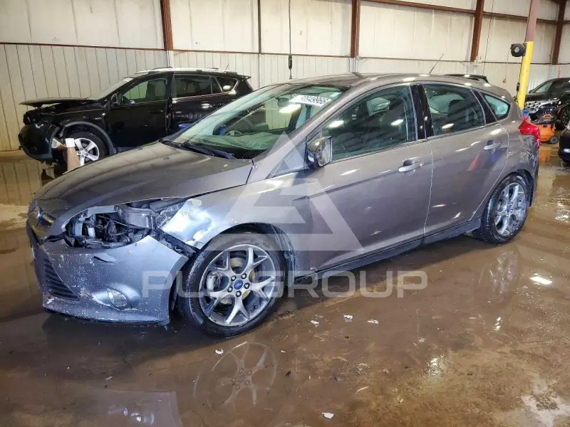 2014 Ford FOCUS фото