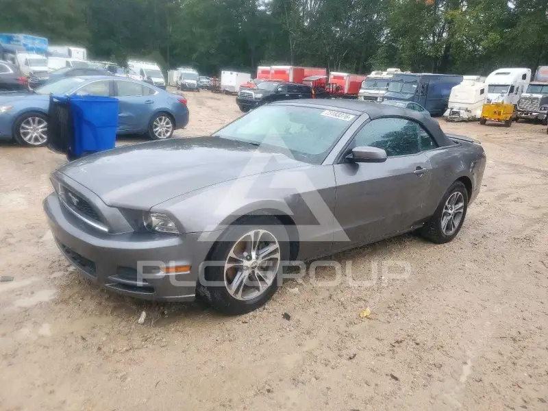 2014 Ford MUSTANG photo