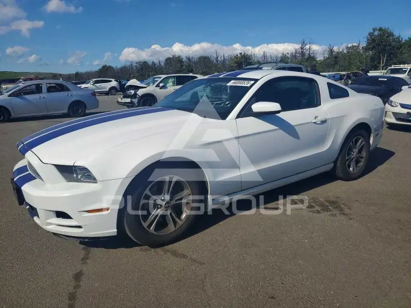 2014 Ford MUSTANG photo