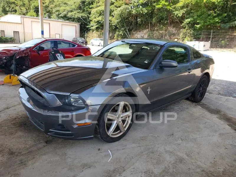 2014 Ford MUSTANG photo