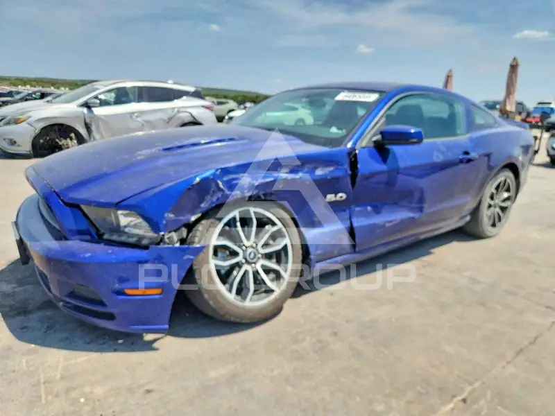 2014 Ford MUSTANG photo
