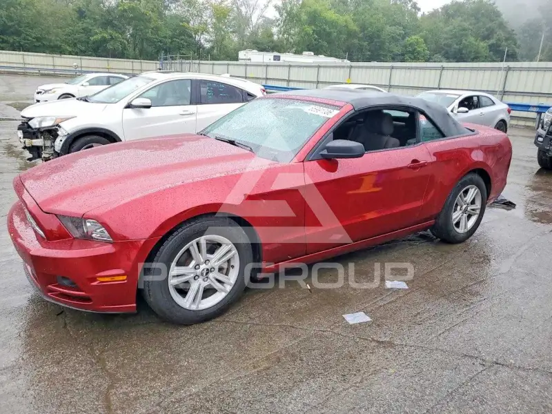 2014 Ford MUSTANG фото