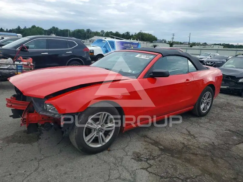 2014 Ford MUSTANG photo