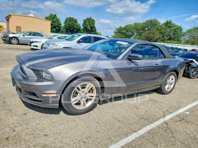 2014 Ford MUSTANG photo