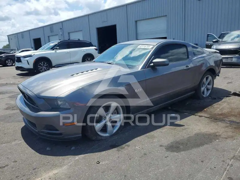 2014 Ford MUSTANG photo