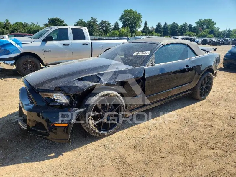 2014 Ford MUSTANG photo