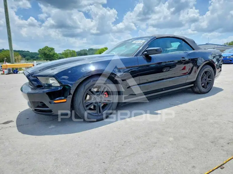 2014 Ford MUSTANG photo