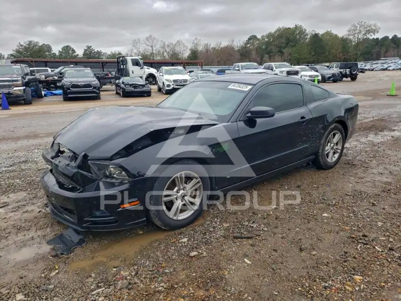 2014 Ford MUSTANG photo