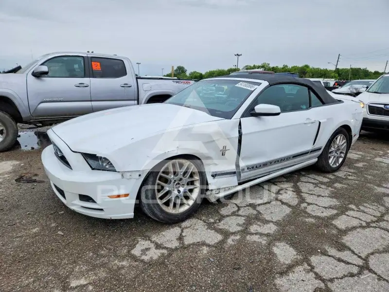2014 Ford MUSTANG photo