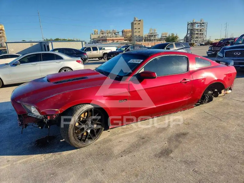 2014 Ford MUSTANG photo