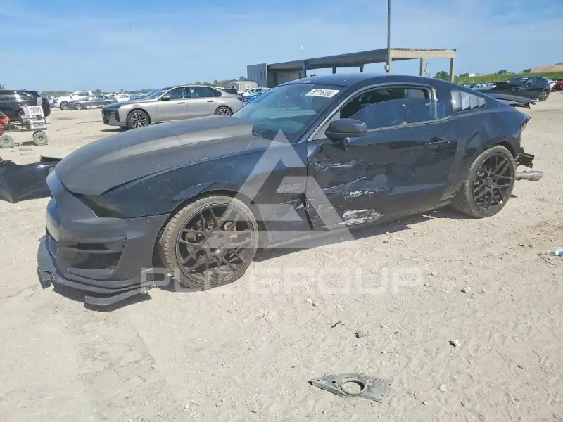 2014 Ford MUSTANG фото
