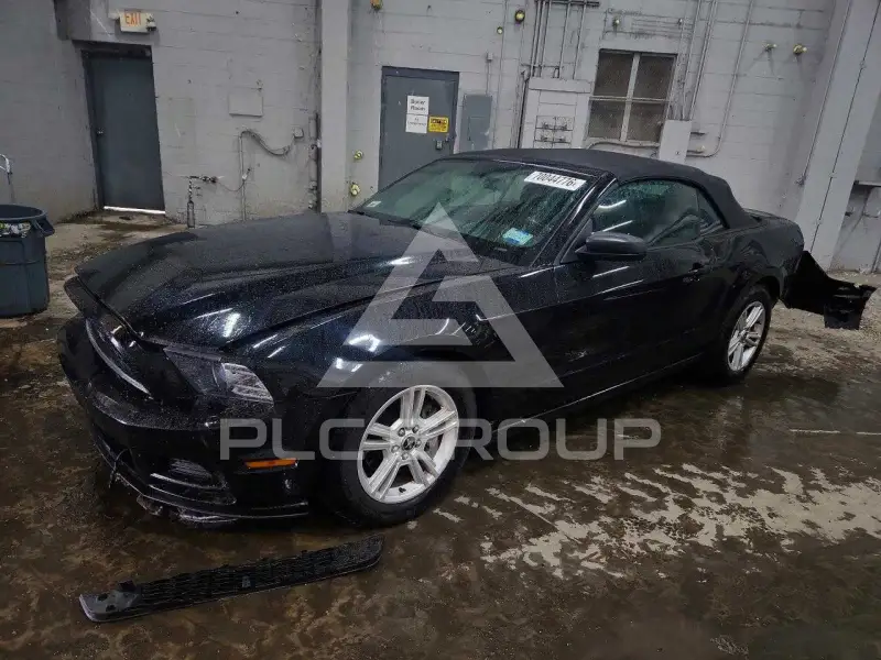 2014 Ford MUSTANG фото
